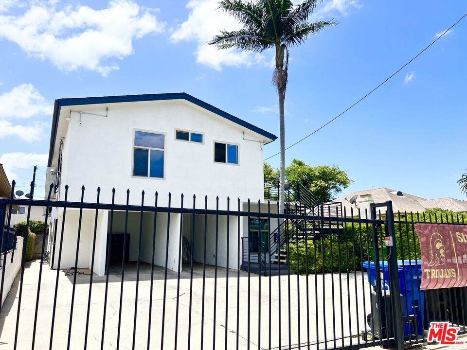 1336 37th Dr - Photo 1