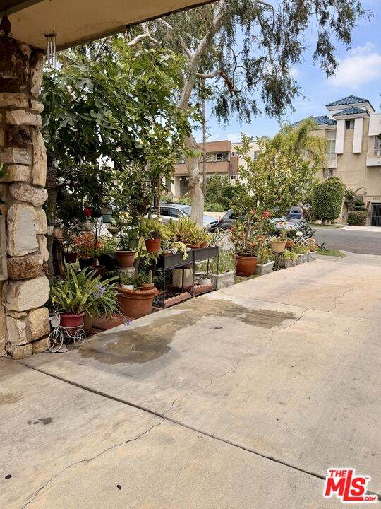 4848 Elmwood Ave - Photo 1