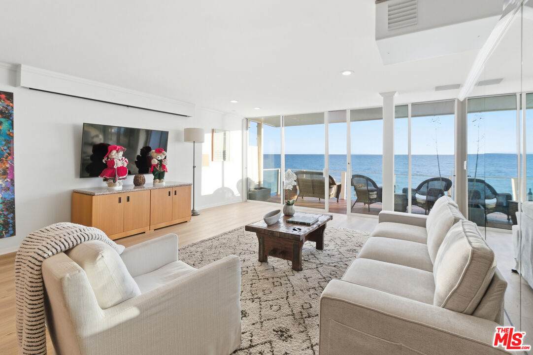 20456 Pacific Coast Hwy - Photo 1