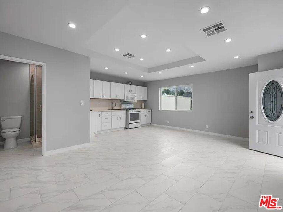 7619 Security Ave - Photo 1