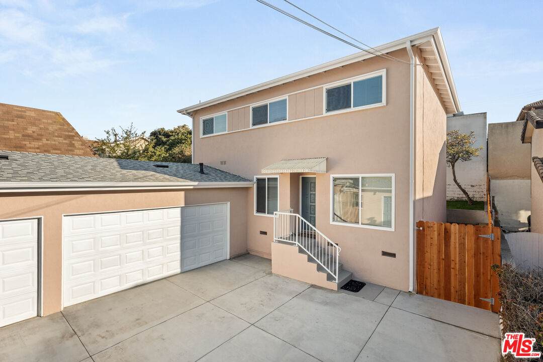 1814-1/2 Spreckels Ln - Photo 1