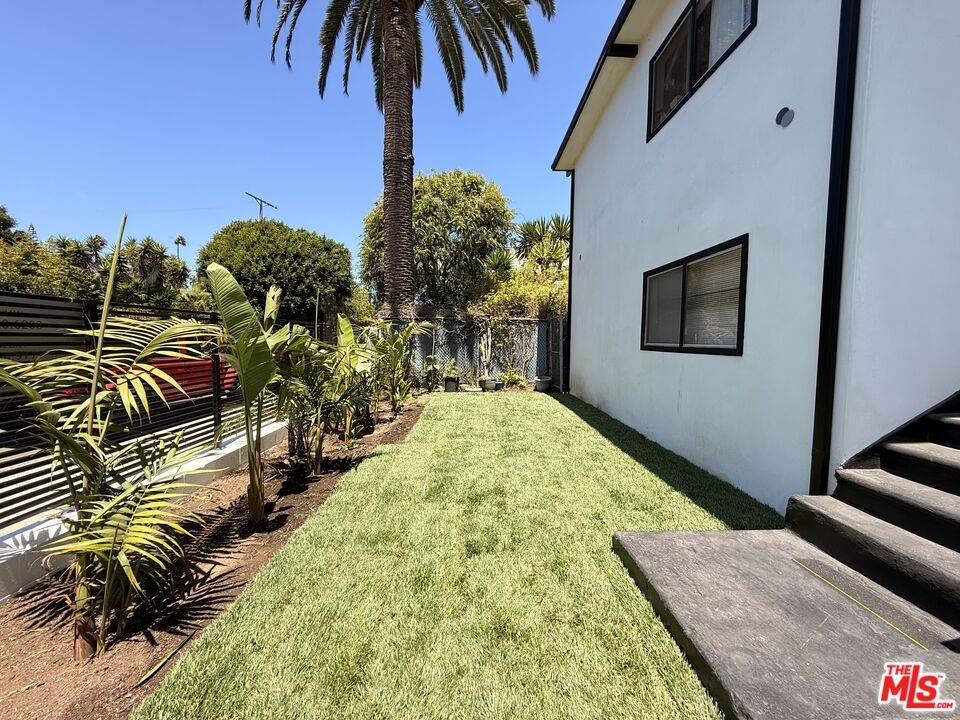 540 Indiana Ave - Photo 1