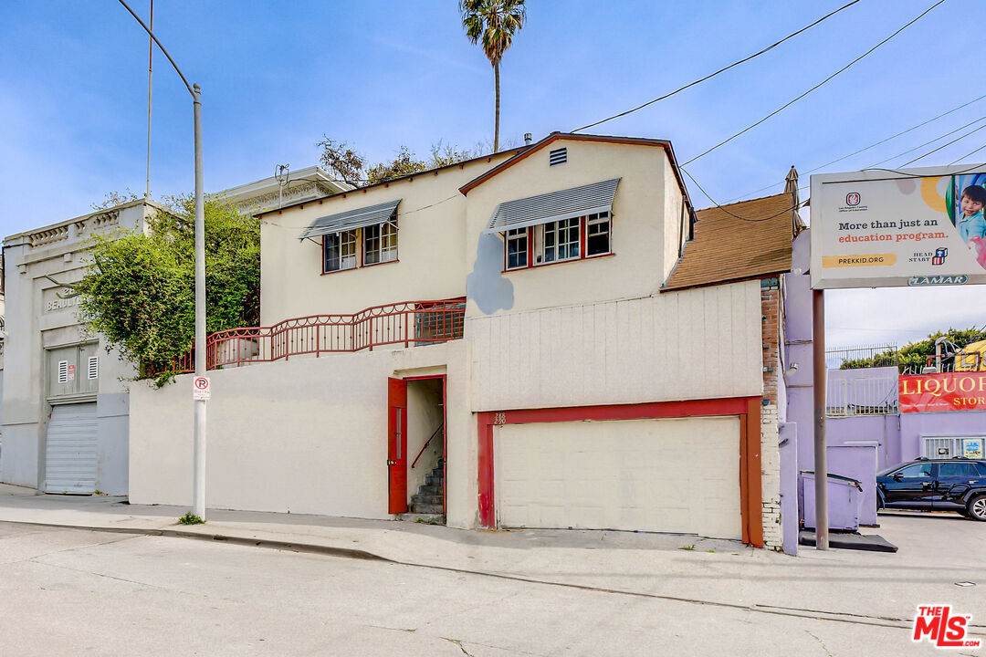 288 Coronado St - Photo 1