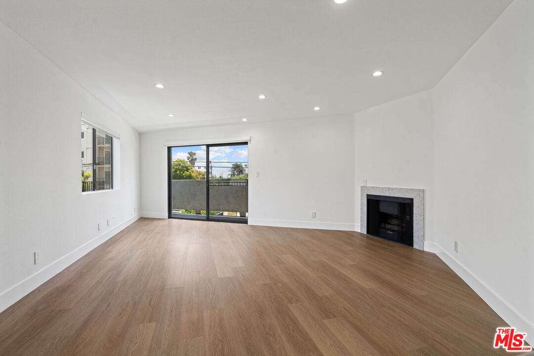 3939 Moore St - Photo 1