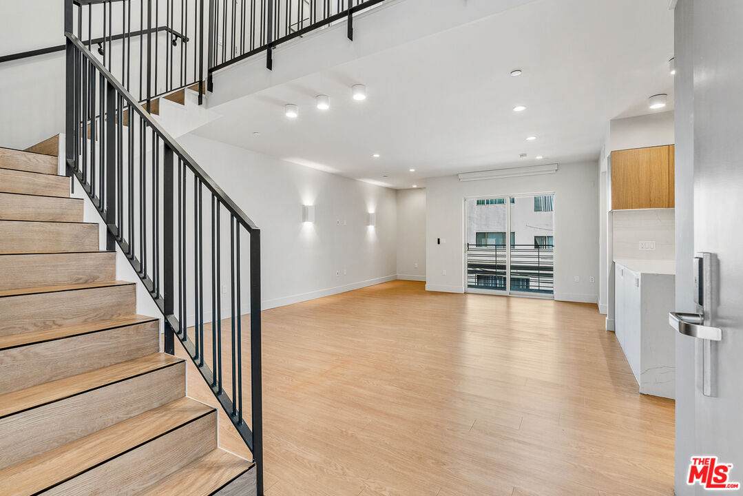 11837 Mayfield Ave - Photo 1