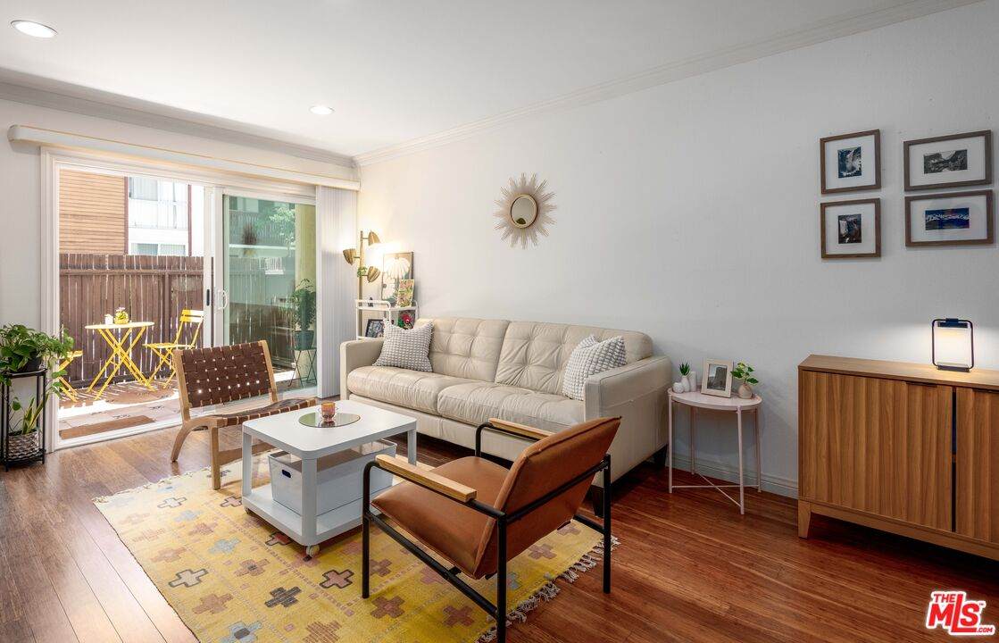 5650 Sumner Way - Photo 1