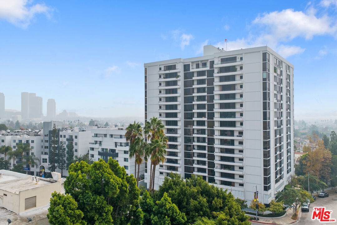 10660 Wilshire Blvd - Photo 1