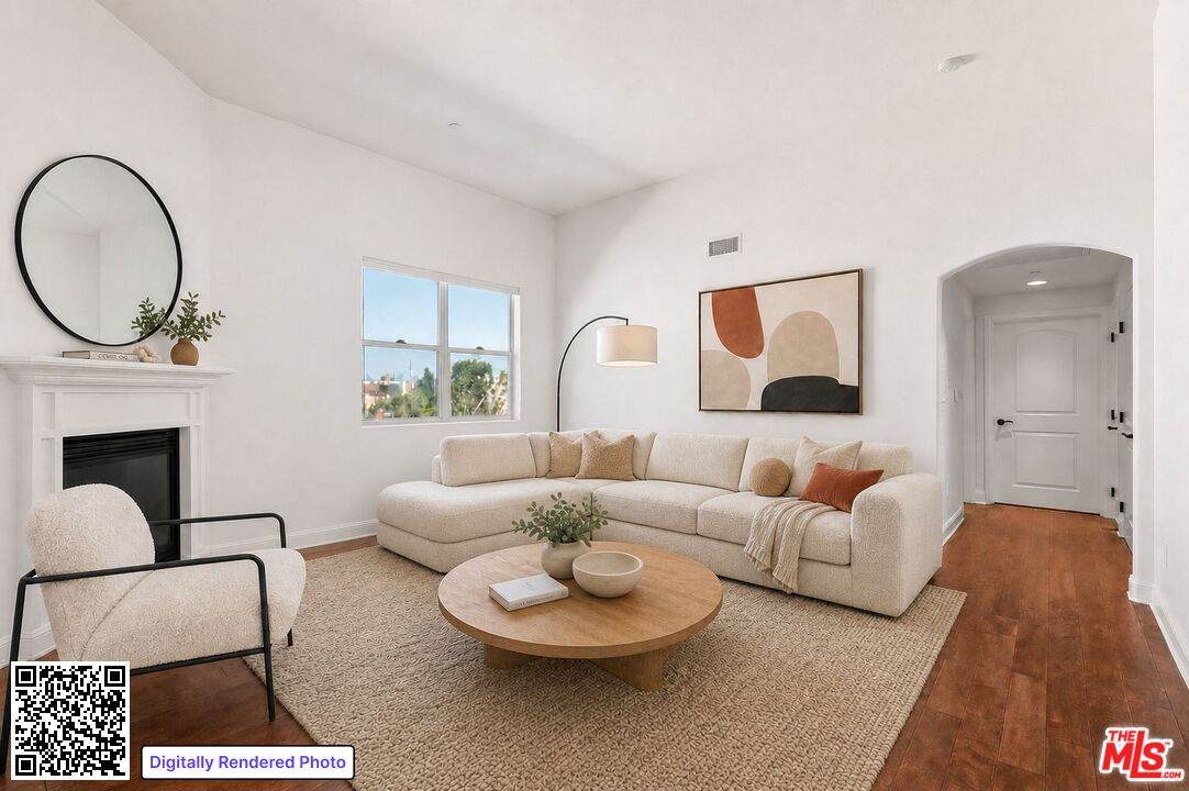 5037 Rosewood Ave - Photo 1