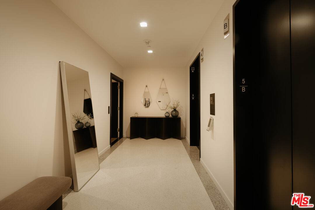 https://bt-photos.global.ssl.fastly.net/carets/orig_boomver_1_26860709-2.jpg