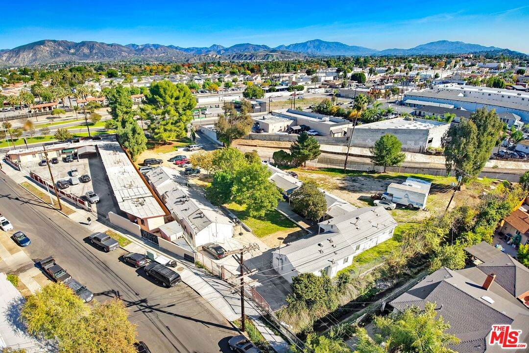 12215 San Fernando Rd - Photo 1