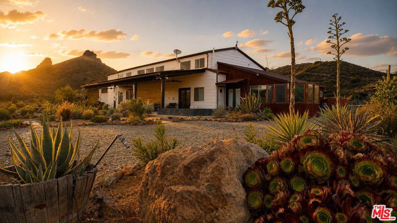 32194 Mulholland Hwy - Photo 1