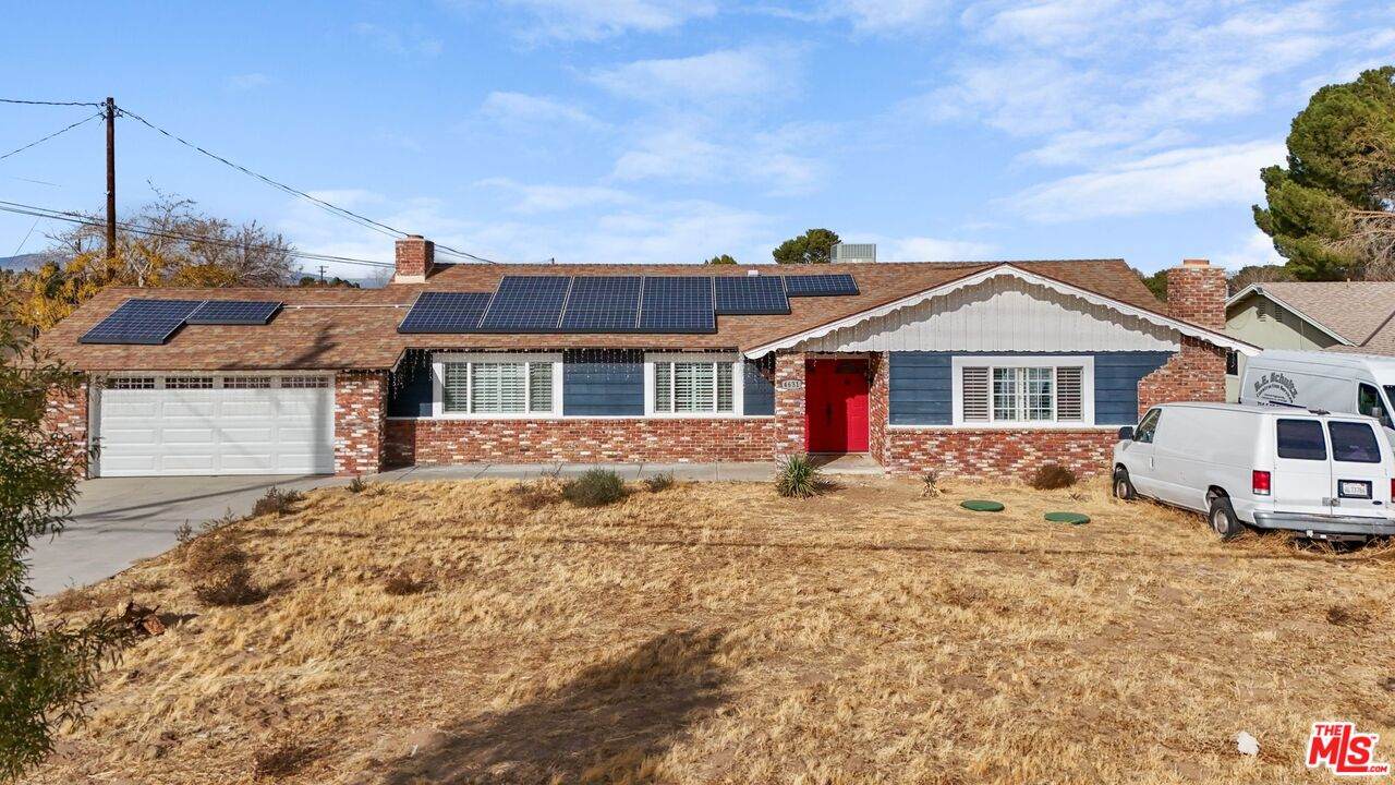 4631 Avenue M8 - Photo 1