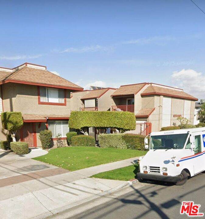 9291 Park St - Photo 1