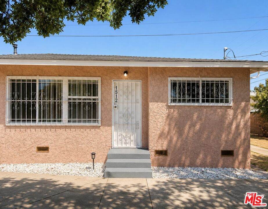 1512 103rd St - Photo 1