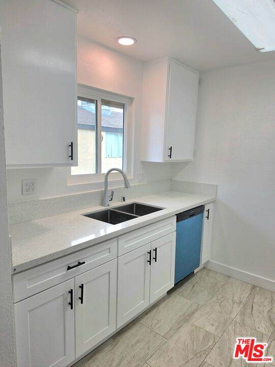 165 Hamilton Ave - Photo 1