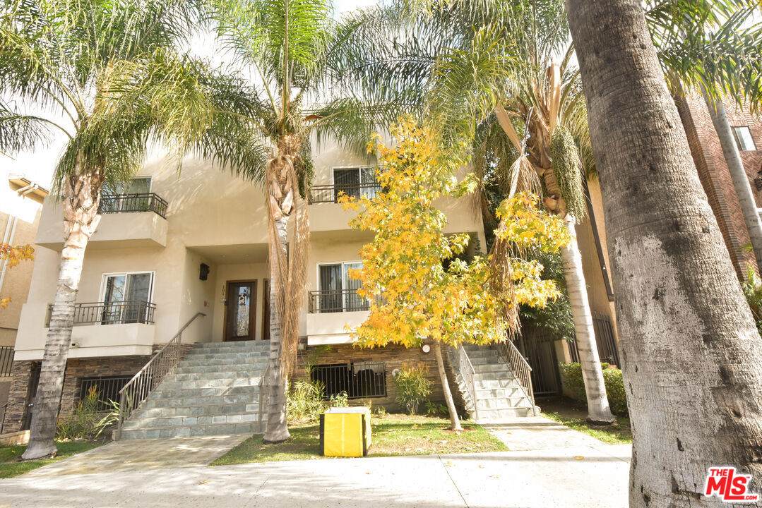 4428 Fulton Ave - Photo 1