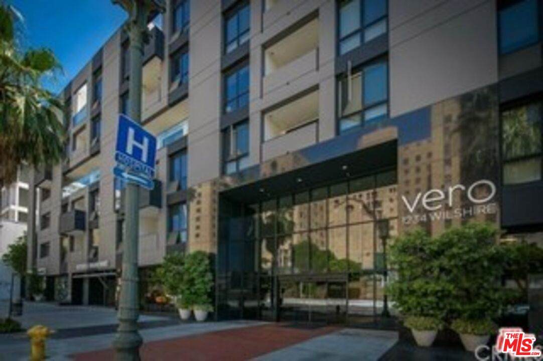 1234 Wilshire Blvd - Photo 1