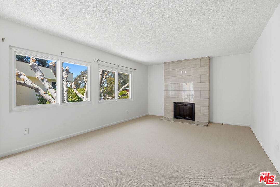 8401 Tuscany Ave - Photo 1