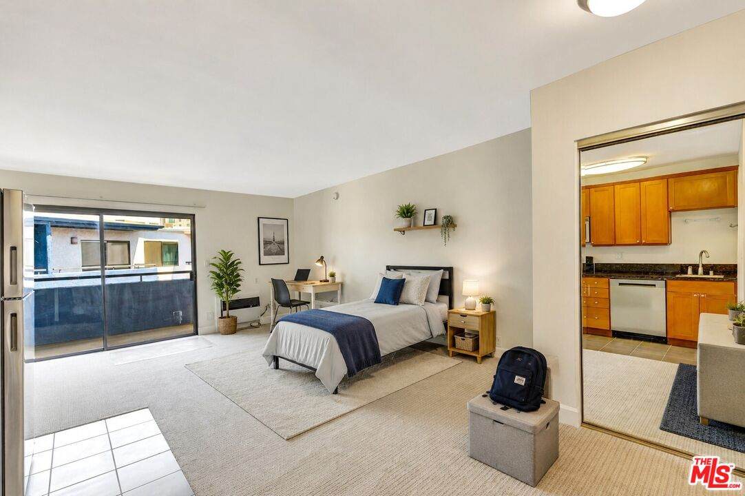 10982 Roebling Ave - Photo 1