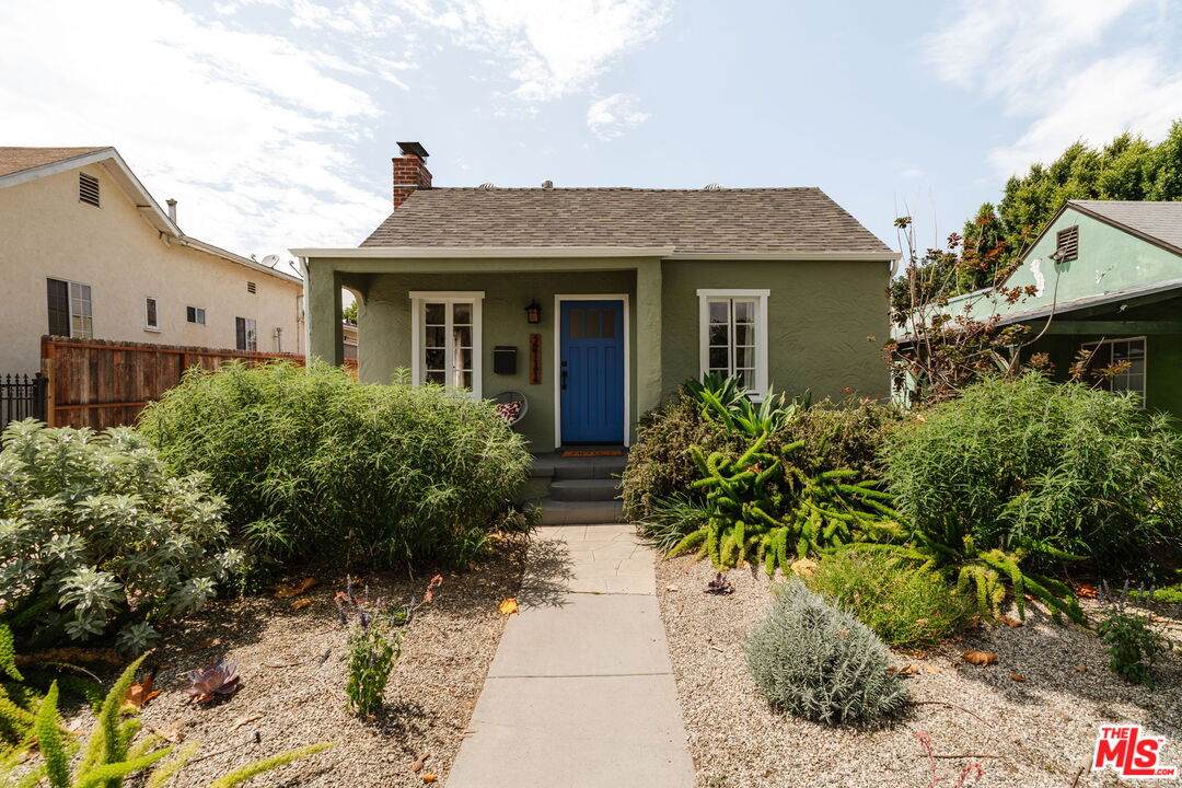 2411 Gatewood St - Photo 1