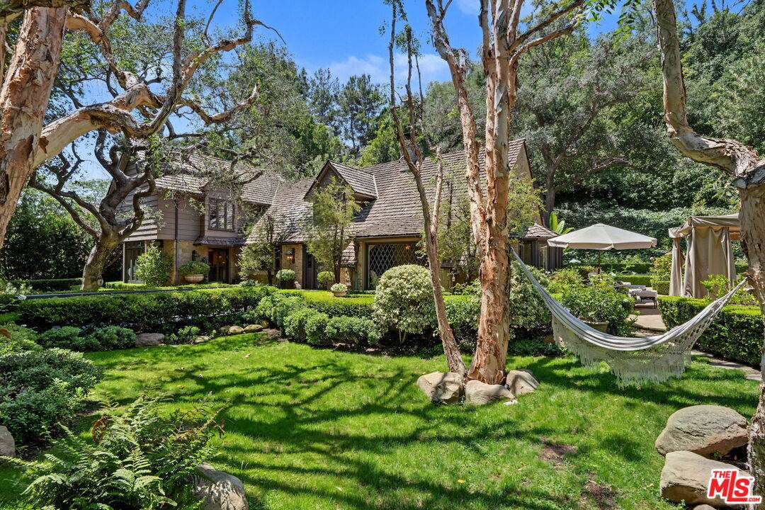 575 Beverly Glen Blvd - Photo 1