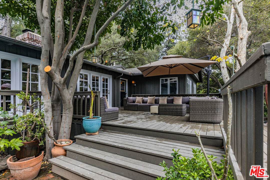 5228 Palm Dr - Photo 1