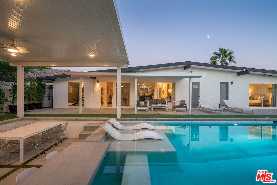 27445 Hombria Dr - Photo 1