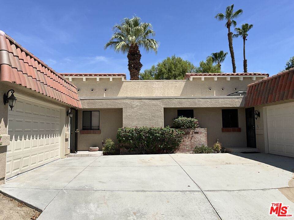 40588 Pebble Beach Cir - Photo 1