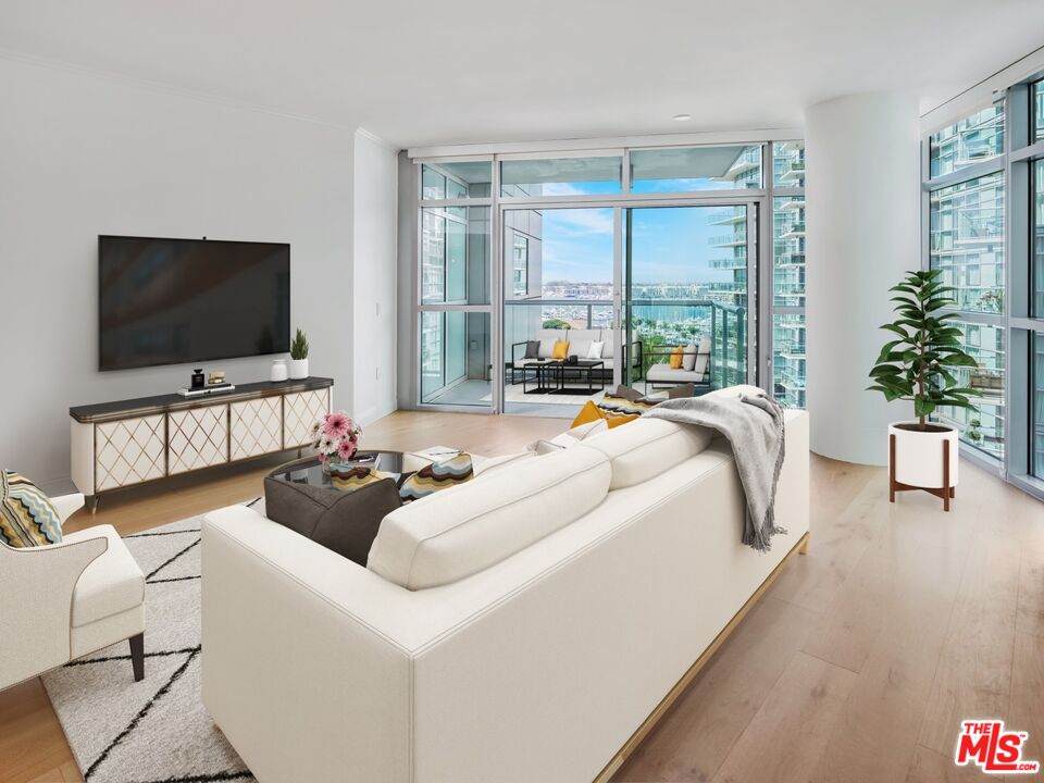 13650 Marina Pointe Dr - Photo 1