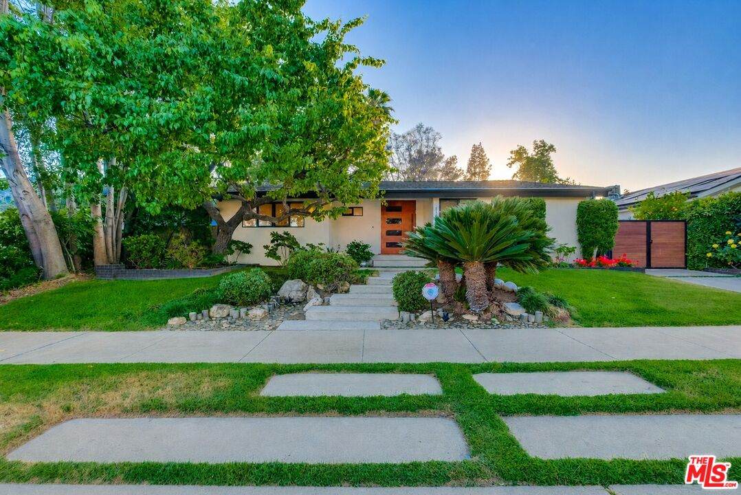 5715 Corteen Pl - Photo 1