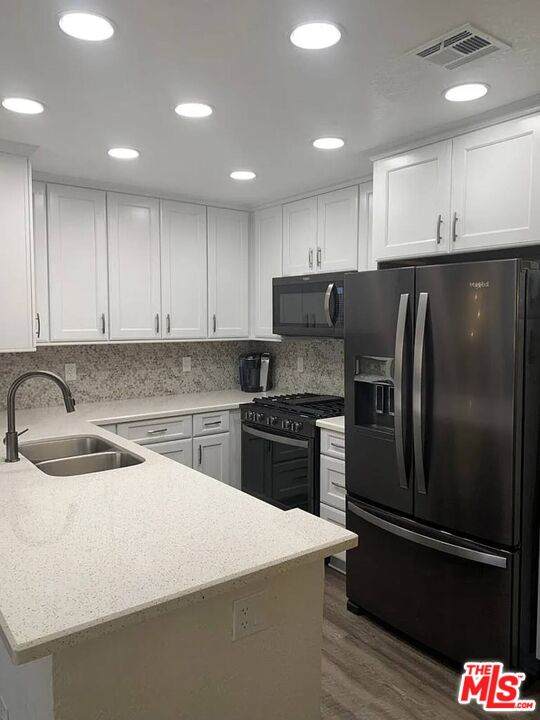 31200 Landau Blvd - Photo 1