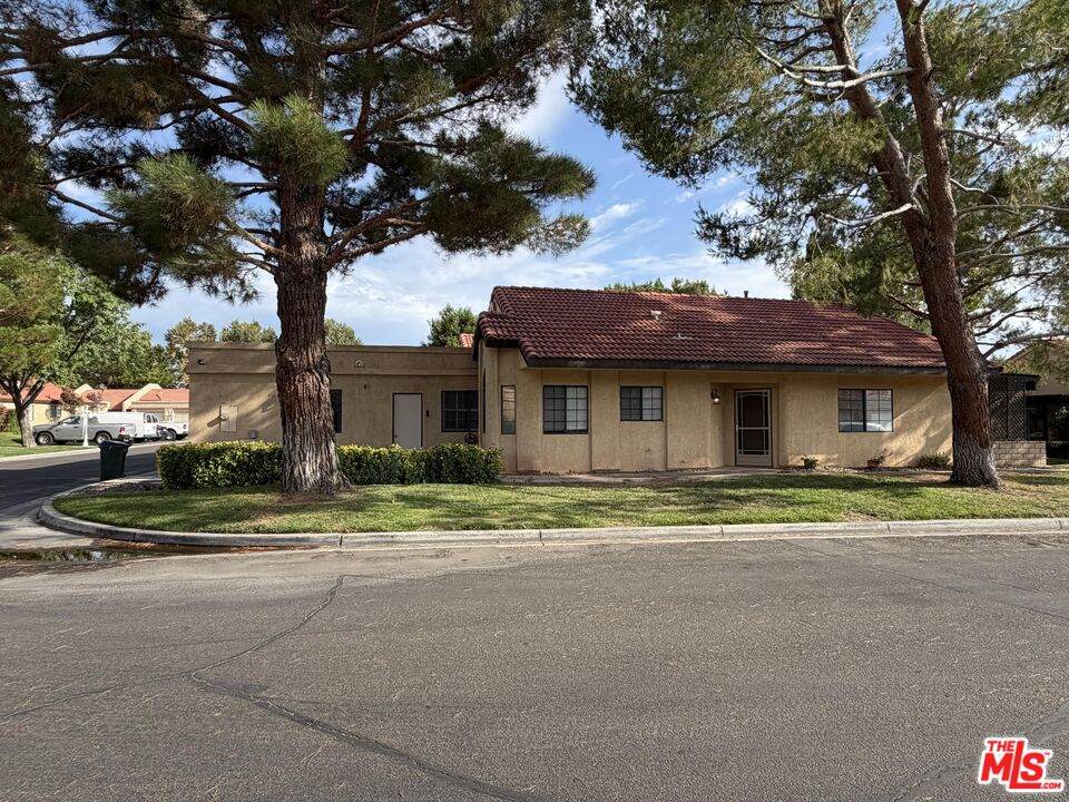 11644 Kerrie Way - Photo 1