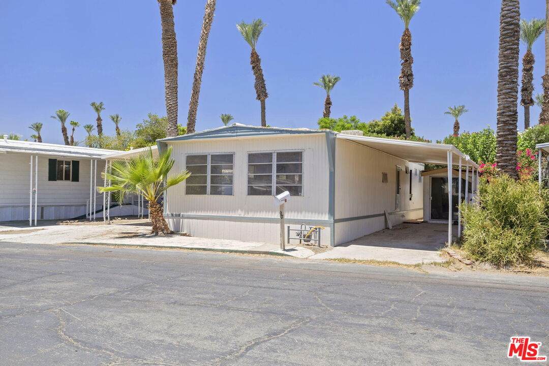 80870 Highway 111 - Photo 1