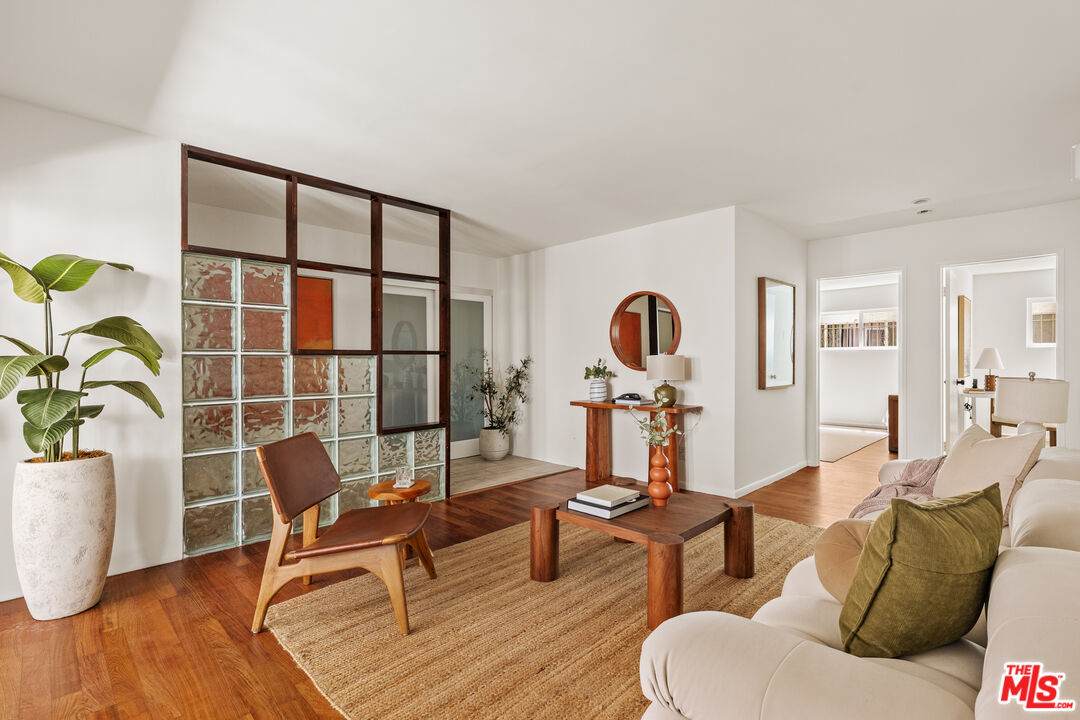 2225 20th St - Photo 1