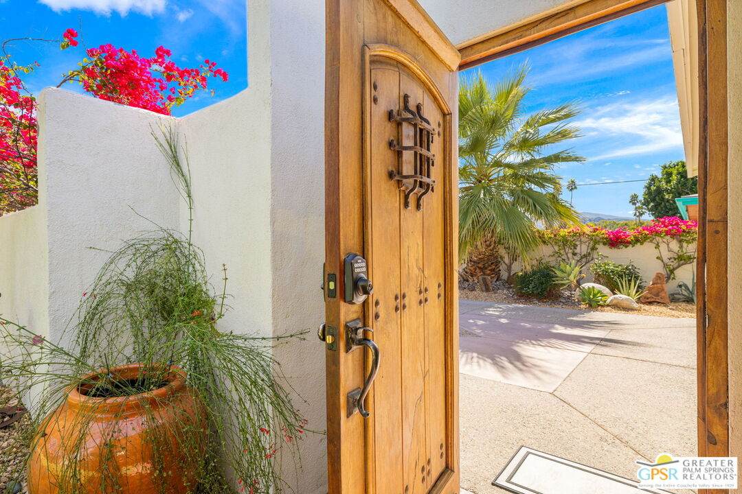511 Calle Rolph - Photo 1