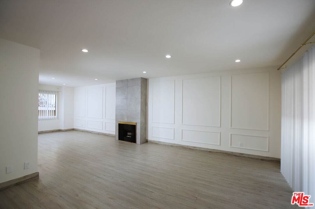 10214 Samoa Ave - Photo 1