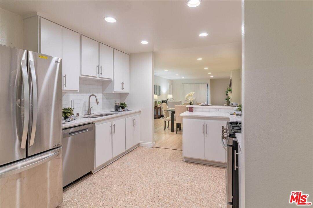1940 Highland Ave - Photo 1