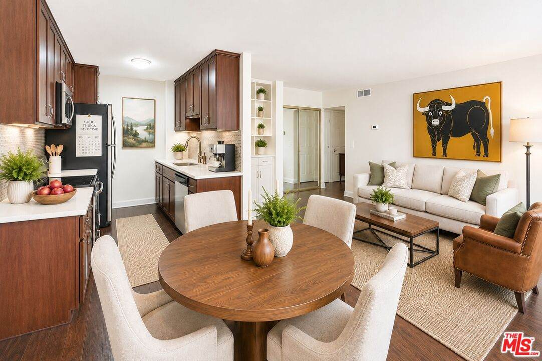1750 Camino Palmero St - Photo 1