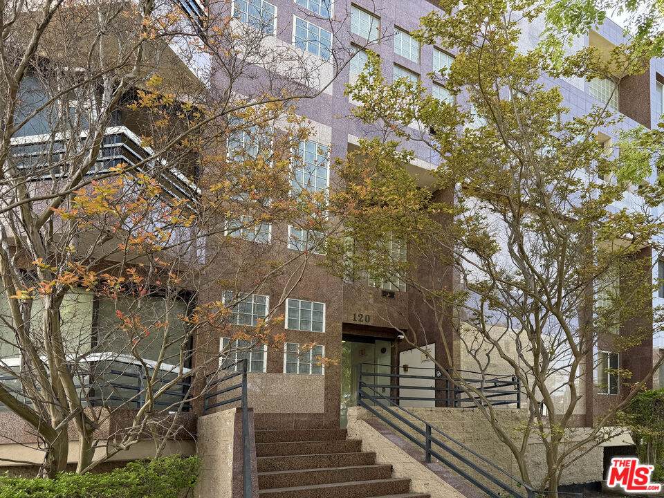 120 Crescent Dr - Photo 1