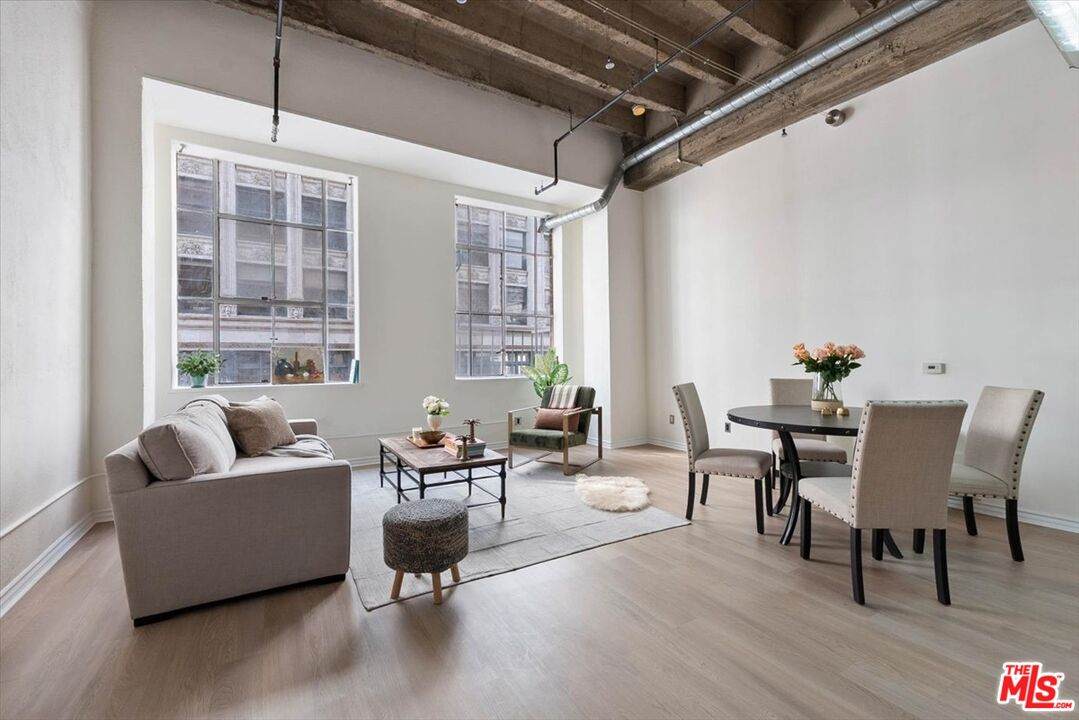 312 5th St - Photo 1