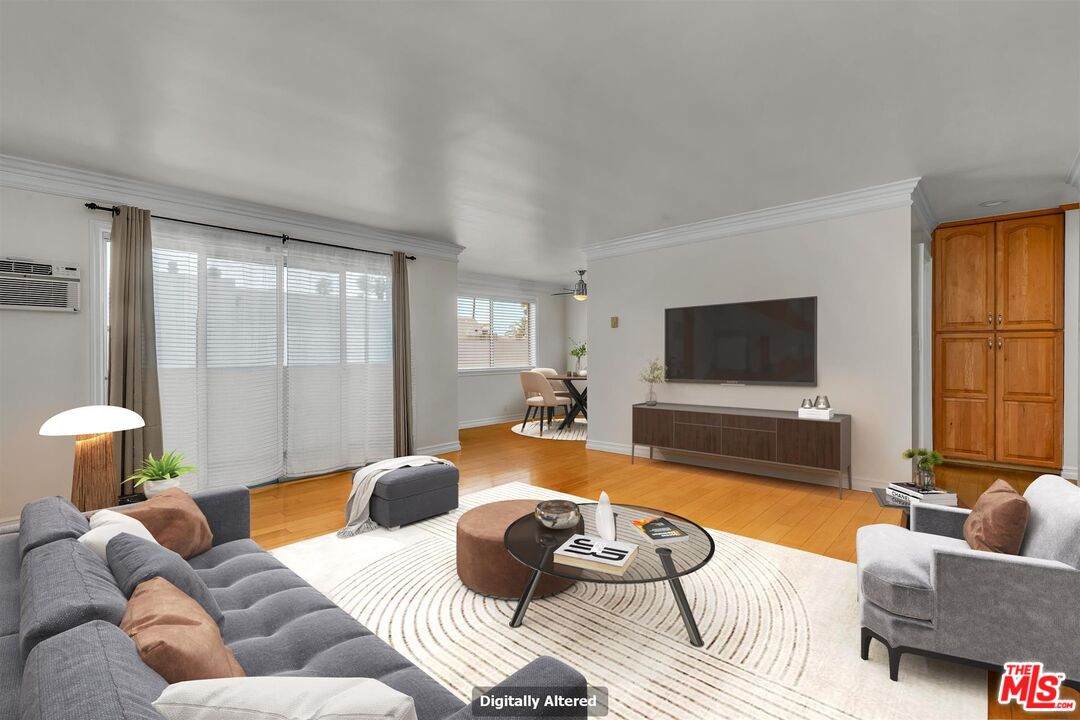 1021 12th St - Photo 1