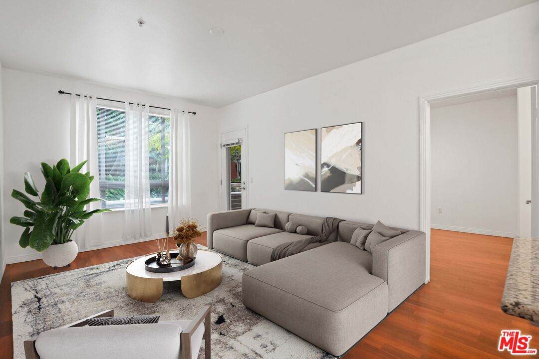 100 Alameda St - Photo 1