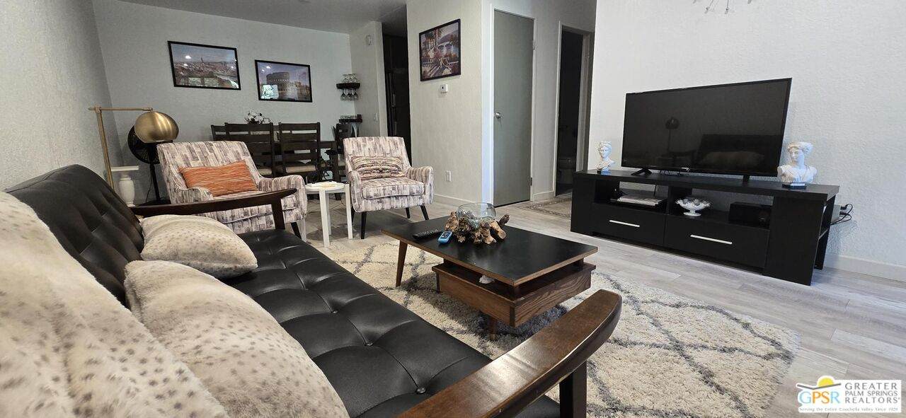 2825 Los Felices Rd - Photo 1