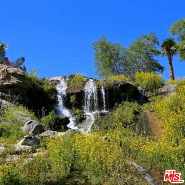 https://bt-photos.global.ssl.fastly.net/carets/orig_boomver_1_26875639-2.jpg