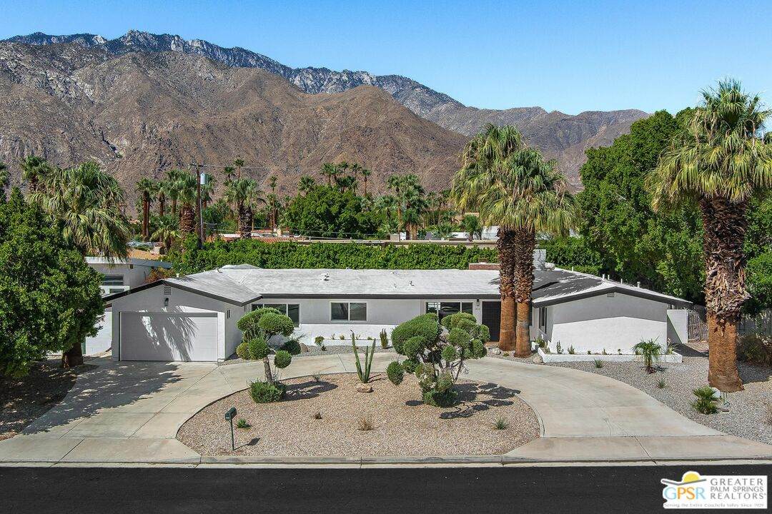 1433 Fiesta Rd - Photo 1