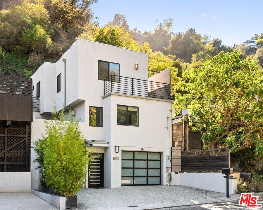 1655 Beverly Glen Blvd - Photo 1