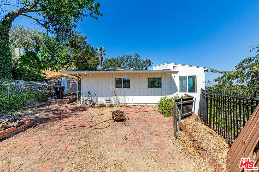 14301 Mulholland Dr - Photo 1