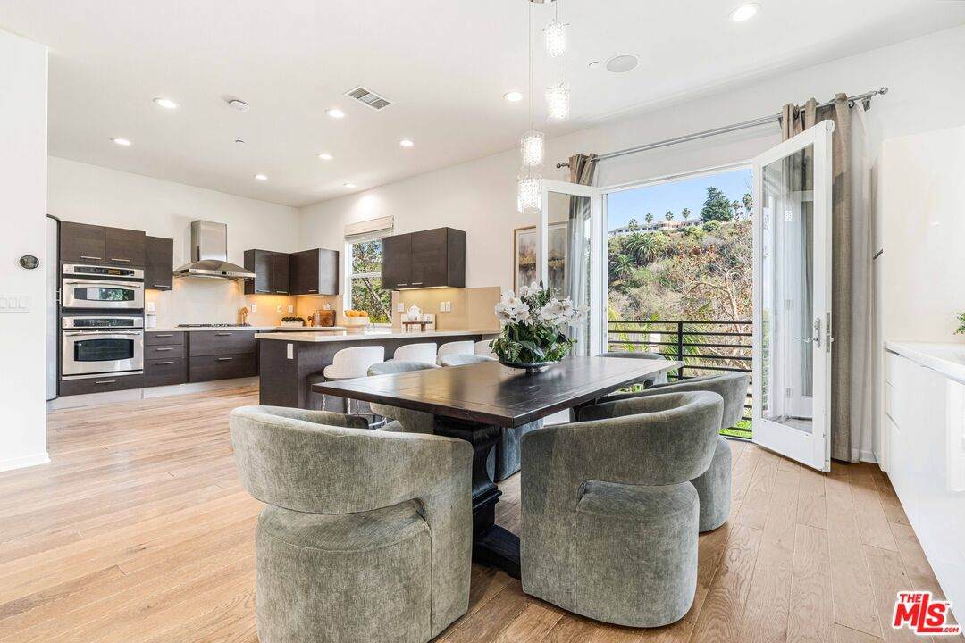 6641 Seabluff Dr - Photo 1