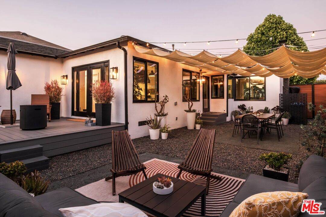 3625 Somerset Dr - Photo 1