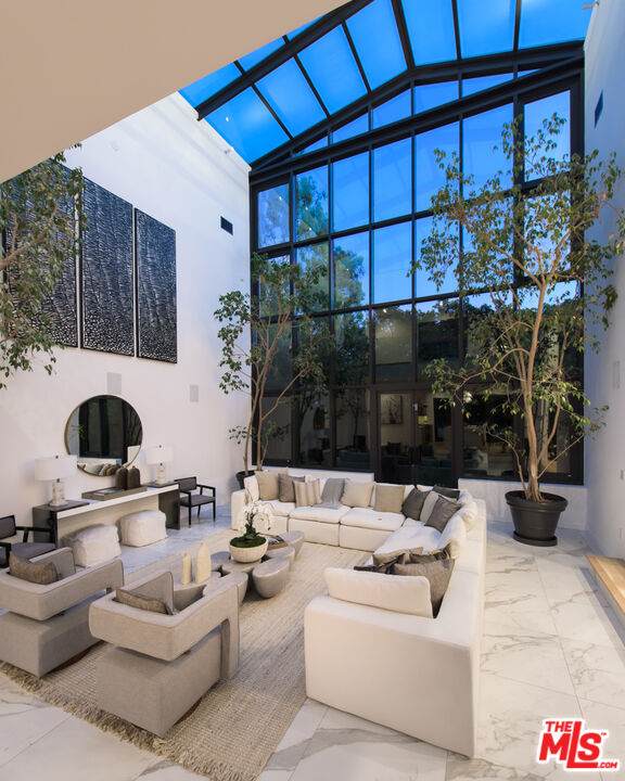 1378 Doheny Dr - Photo 1